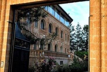 هتل Turabdin