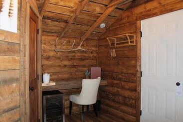 فندق على الطريق Elkhorn Cabins And Inn