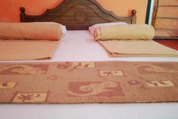 استراحتگاه Blue Sky Guest House Dambulla