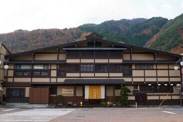 ریوکان Yamamizuki Urara Tsutaya