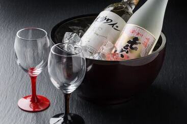 ریوکان Yamamizuki Urara Tsutaya