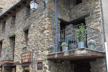 Apartaments Casa Vella Popaire