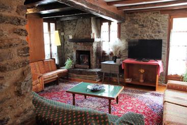 Apartaments Casa Vella Popaire