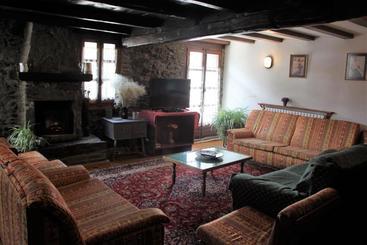 Apartaments Casa Vella Popaire