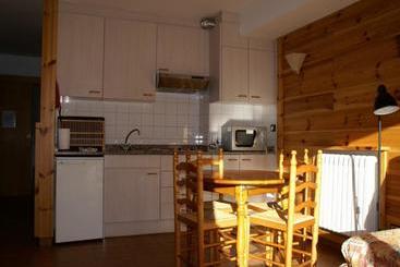 Apartaments Casa Vella Popaire