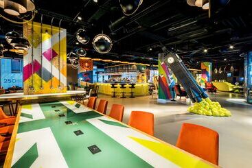 هتل Nhow London