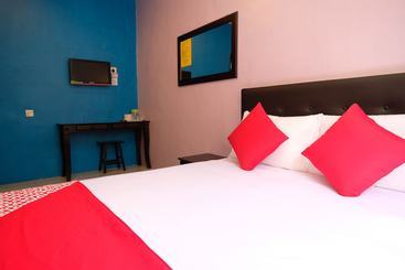 هتل Oyo 603 Sri Padang Inn