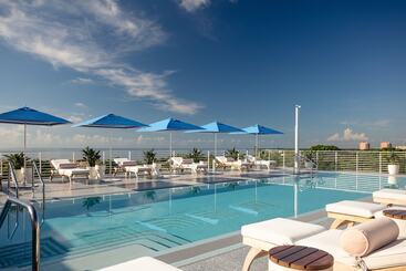 هتل Mr. C Miami  Coconut Grove