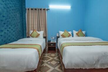 هتل Omega By Oyo Rooms
