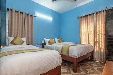 هتل Omega By Oyo Rooms