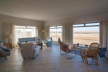 Chala Kigi Apartments - Swakopmund