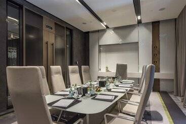 هتل Al Bandar Rotana – Dubai Creek