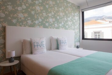 آپارتمان Five Design Rooftop By Storytellers