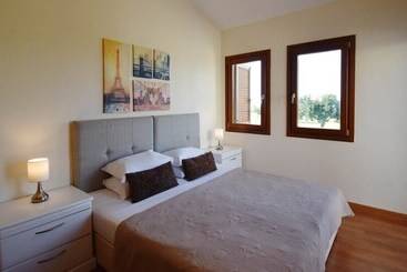 2 Bedroom Villa Kornos With Private Pool And Golf Views, Aphrodite Hills Resort - Kouklia