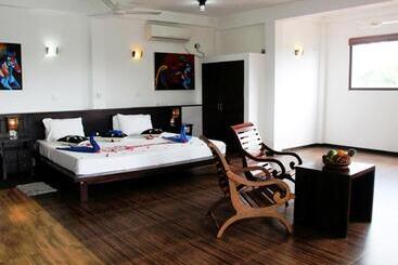 هتل Fort Edge Retreat