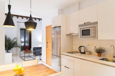 آپارتمان‌های توریست‌ها Suites Campo Del Príncipe