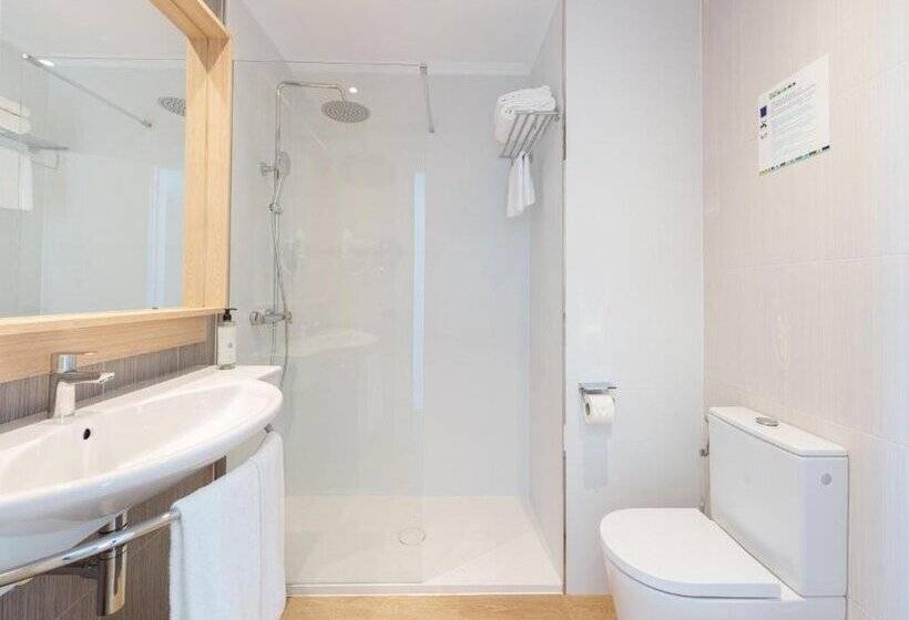 Ferrer Concord Hotel & Spa