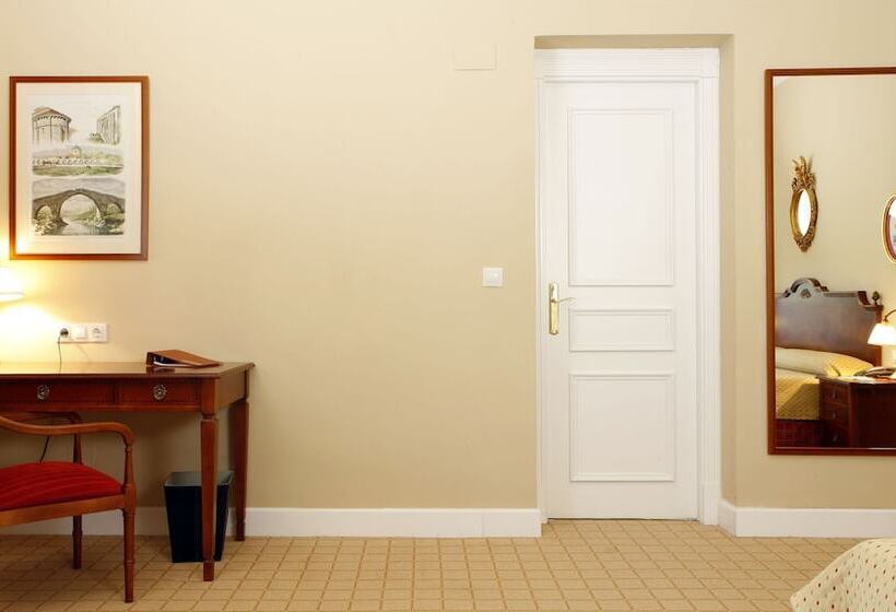 Arcea Gran Hotel Pelayo