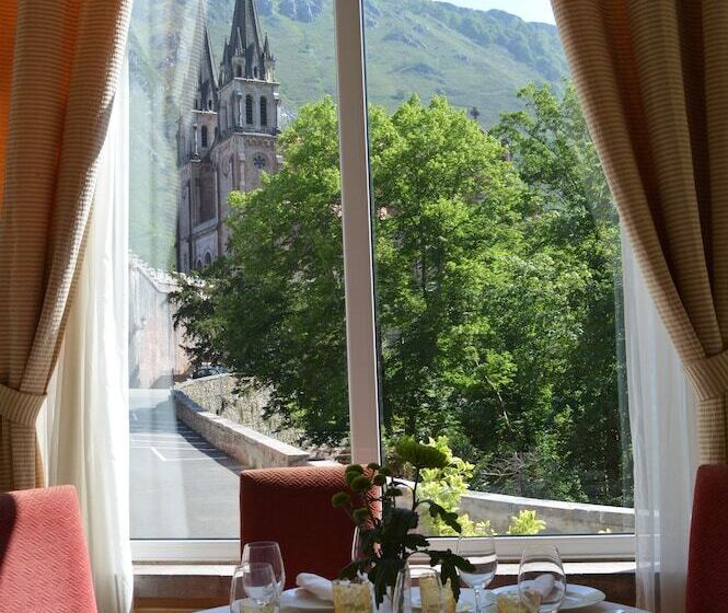 Arcea Gran Hotel Pelayo
