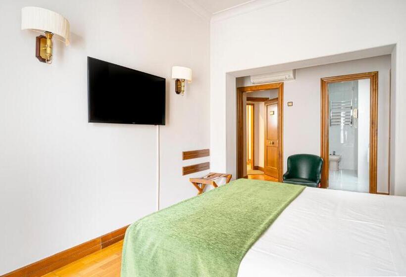 Fotos del hotel Hernán Cortés:  3