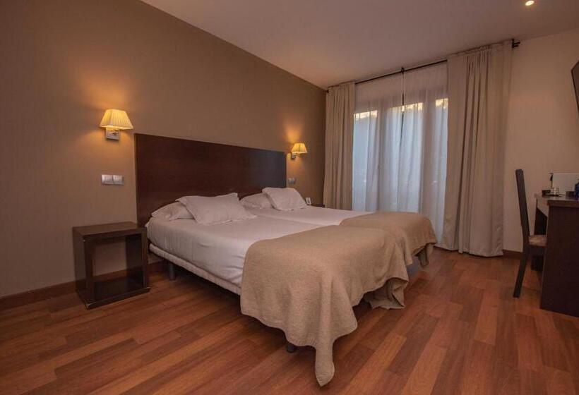 فندق La Portilla