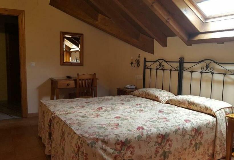 هتل Naranjo De Bulnes