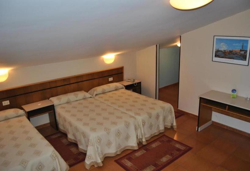 فندق Palacio De Los Vallados