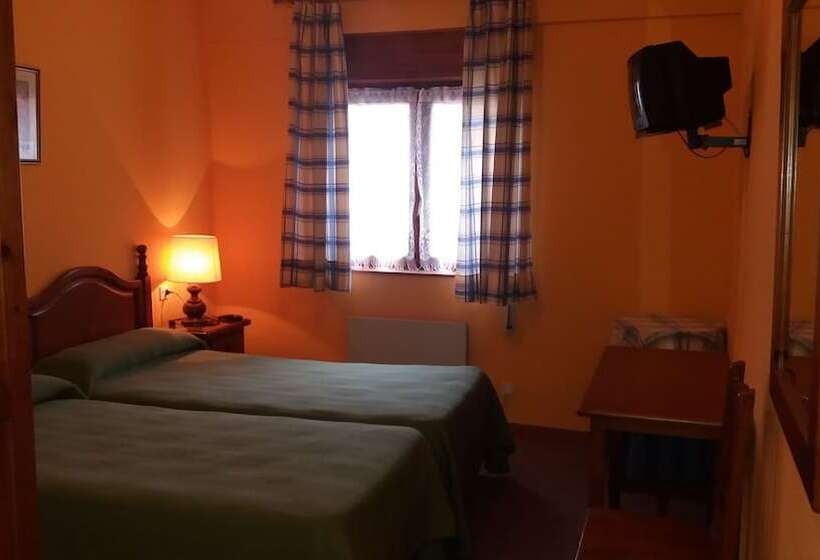 هتل Pension Monteverde