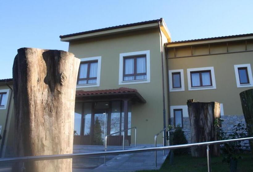 هتل روستایی Lupa