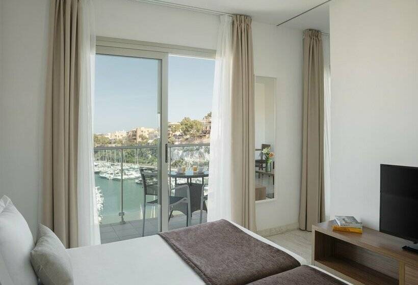 Portodrach Aparthotel & Suites