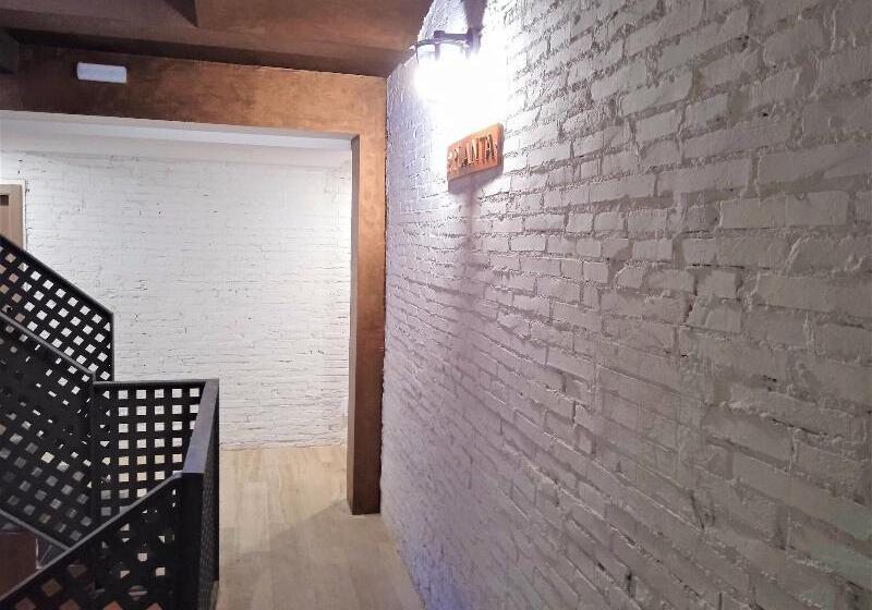 Fotos del hotel 153:  4