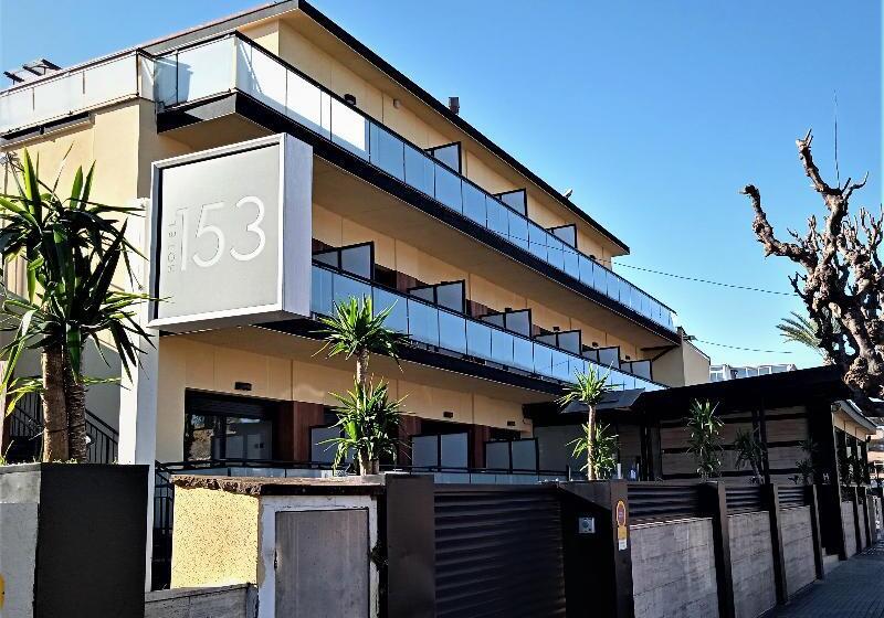 Fotos del hotel 153:  8