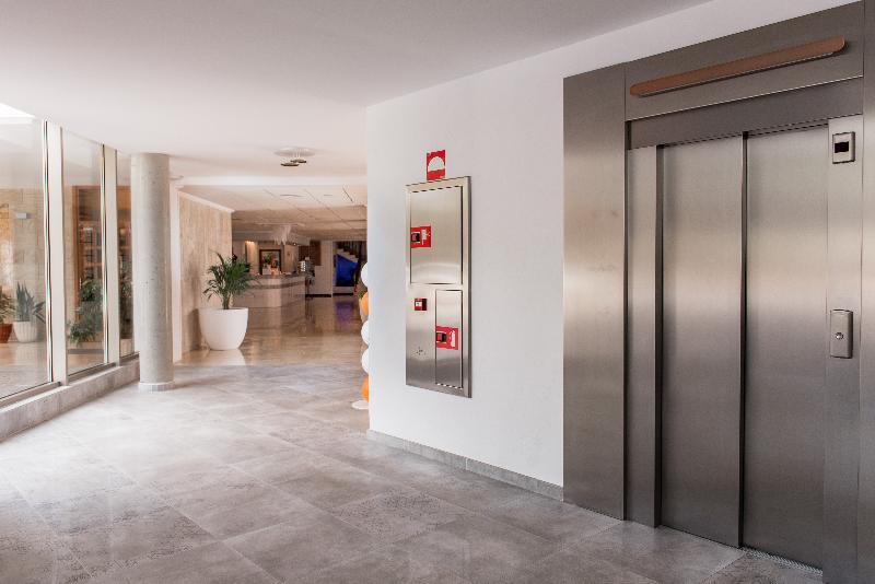 Fotos del hotel Abrat:  8