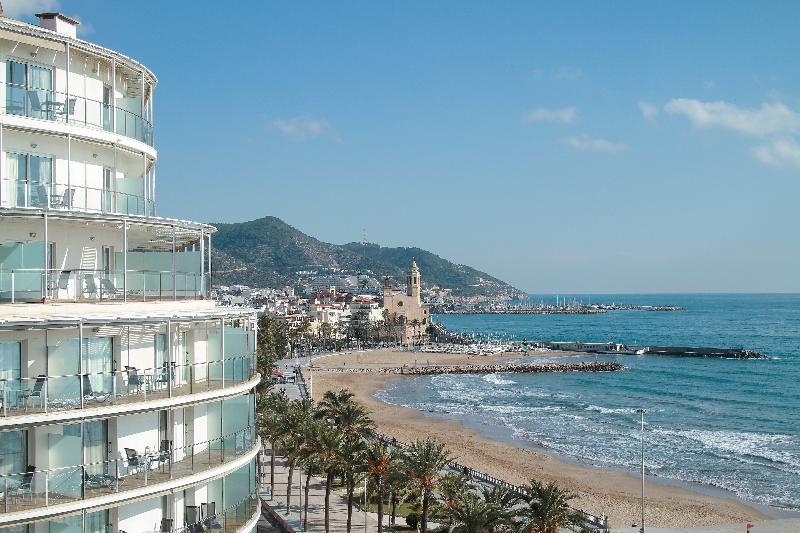 هتل Calipolis
