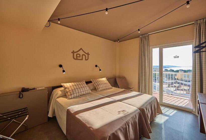 هتل tent Palmanova