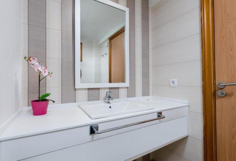 Venecia Apartments
