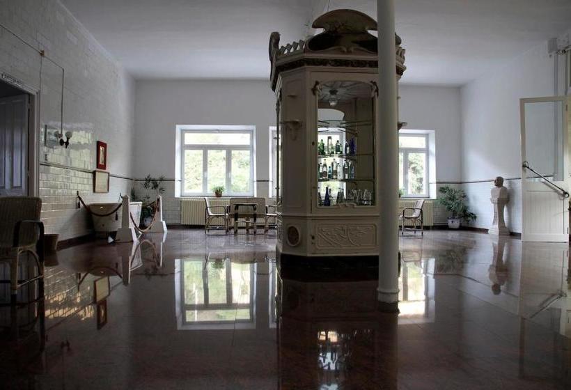 ホテル Balneario De Las Caldas De Besaya