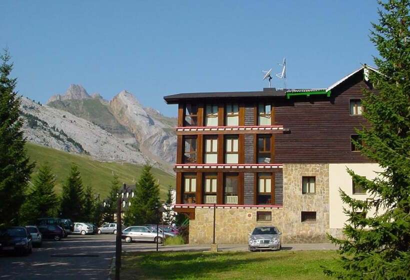 Hotel Candanchú