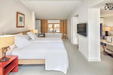 هتل Mim Sotogrande