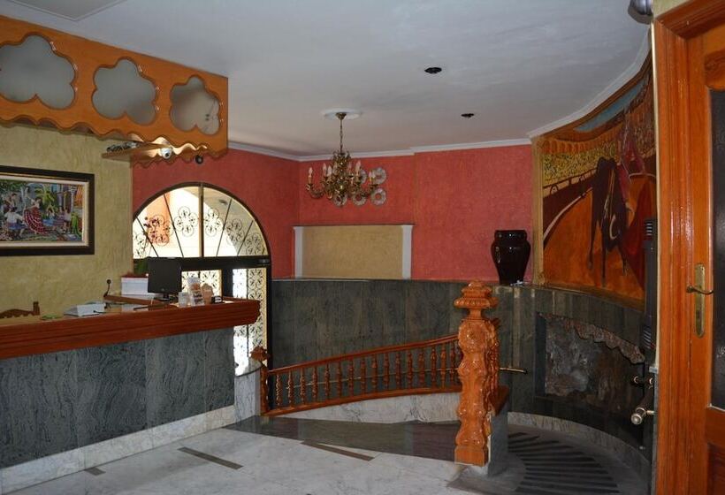 Отель Hostal Manolete