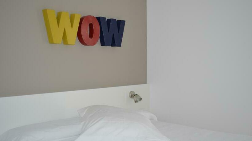 هتل Nou Estrelles