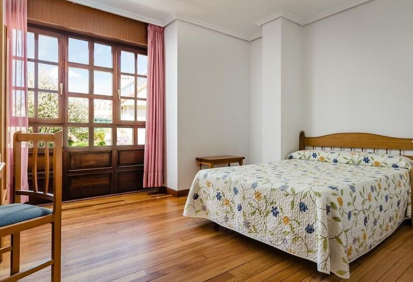 Fotos del hotel Surfances:  4
