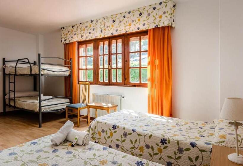 Fotos del hotel Surfances:  2