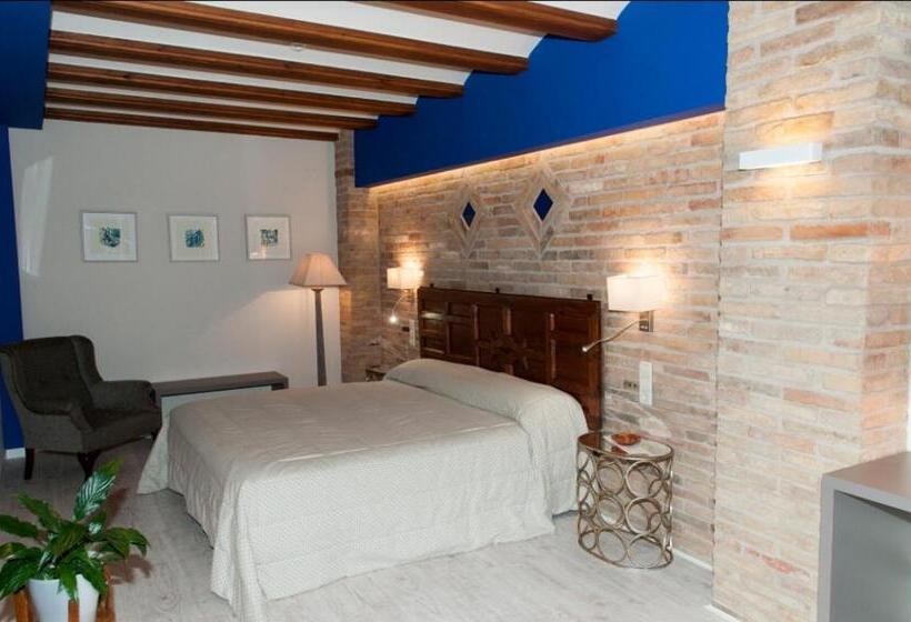 هتل Villa De Alquézar