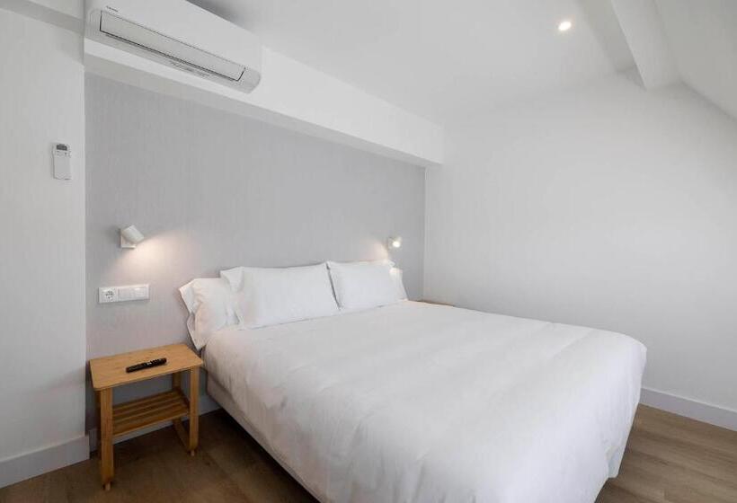 هتل Apartamentos Rotilio