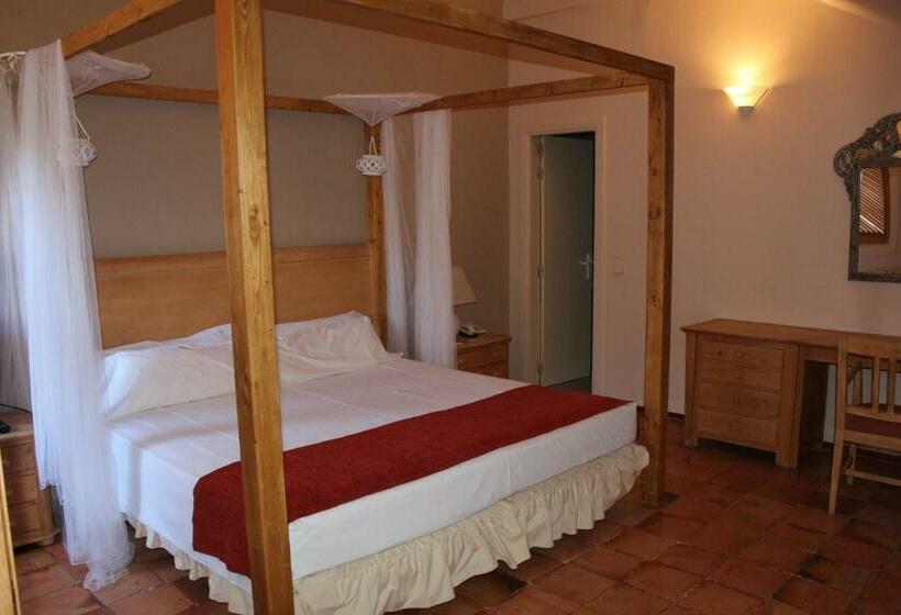 Отель La Posada De Alameda