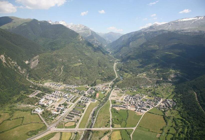 فندق Albergue Villanúa