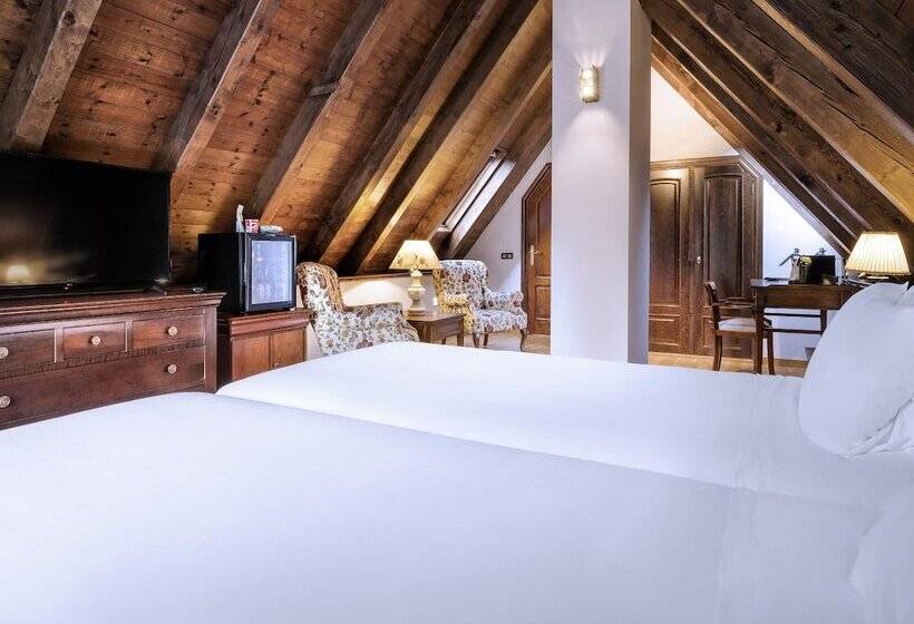 هتل Meliá de Tredós