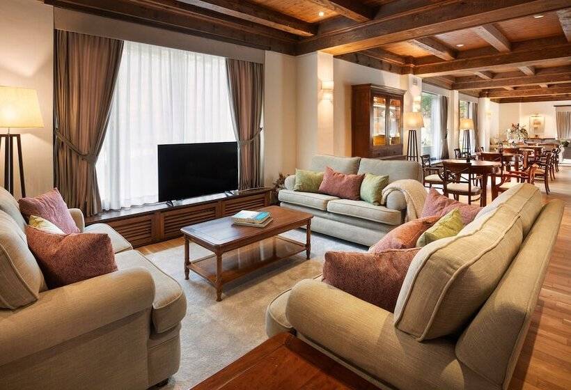 هتل Meliá de Tredós