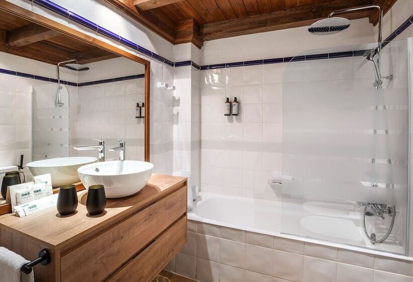 هتل Meliá de Tredós